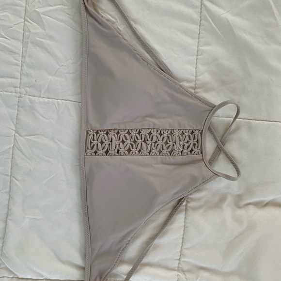 High neck Bikini top - Picture 3 of 3